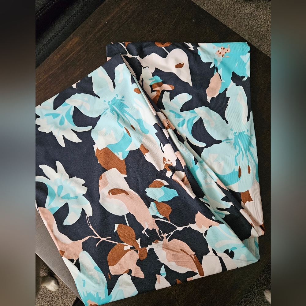 NIB Infinity Travel Scarf